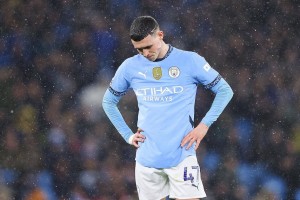 曼城崛起势如破竹，利物浦感到恐慌，斯洛特自乱阵脚