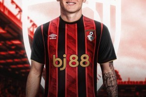 官方:利物浦19岁前锋本多克加盟伯恩茅斯,转会费总价2500万镑 官方:利物浦19岁前锋本多克加盟伯恩茅斯,转会费总价2500万镑