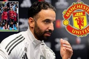 曼联103亿欧元转会失误！两大弃将荣获大奖，管理层成为笑柄