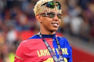 巴黎夏特莱剧院的聚光灯将准时聚焦舞台中央,第69届金球奖颁奖典礼即将拉开大幕 巴黎夏特莱剧院的聚光灯将准时聚焦舞台中央,第69届金球奖颁奖典礼即将拉开大幕