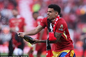 曝迪亚斯会向利物浦提出离队转投巴萨 无注册附加条款 曝迪亚斯会向利物浦提出离队转投巴萨 无注册附加条款