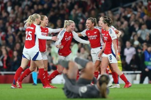 欧冠半决赛前瞻：阿森纳对决大巴黎，巴萨迎战国米！谁能挺进决赛？