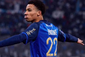 哲凯赖什只把曼联当备胎，阿莫林转向德甲中锋！姆贝莫B计划曝光