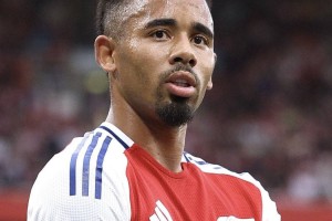 3000万英镑!英媒曝阿森纳放弃热苏斯,周薪26.5万镑,埃弗顿有意租借 3000万英镑!英媒曝阿森纳放弃热苏斯,周薪26.5万镑,埃弗顿有意租借