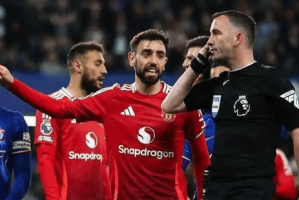 欧联杯巅峰对决：热刺 VS 曼联，谁能笑到最后？