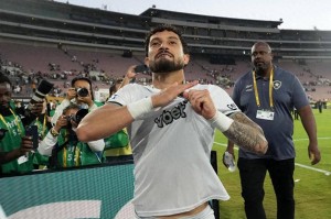 南美球队6连胜，欧冠冠军难敌强硬南美风格