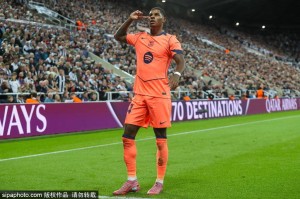 欧冠-拉什福德世界波+梅开二度 巴萨2-1客胜纽卡斯尔