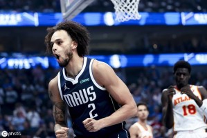 独行侠中锋接受右脚骨刺清理手术 预计训练营前康复 独行侠中锋接受右脚骨刺清理手术 预计训练营前康复