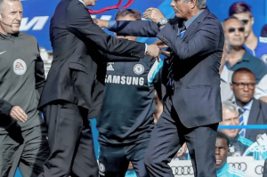 穆里尼奥和温格十数年的恩怨情仇，究竟谁是谁非？