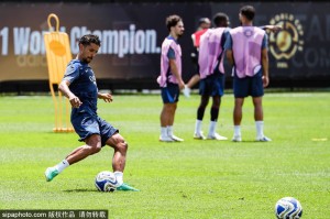 法甲揭幕战裁判揭秘:贝诺伊特·巴斯蒂安能否掌控巴黎与南特的激战? 法甲揭幕战裁判揭秘:贝诺伊特·巴斯蒂安能否掌控巴黎与南特的激战?