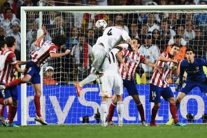 赫伊森谈皇马9248经典进球,拉莫斯头球改写欧冠决赛结局 赫伊森谈皇马9248经典进球,拉莫斯头球改写欧冠决赛结局