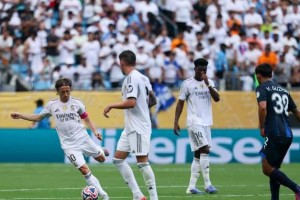 皇马3-1胜帕丘卡!长时间少一人却取得胜利 皇马3-1胜帕丘卡!长时间少一人却取得胜利