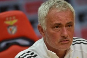 炸锅!穆帅拿10亿切尔西“刺激”全队?这话术太…… 炸锅!穆帅拿10亿切尔西“刺激”全队?这话术太……