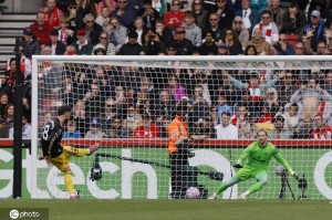 英格兰名宿:曼联应该换掉阿莫林 索斯盖特是完美人选 英格兰名宿:曼联应该换掉阿莫林 索斯盖特是完美人选