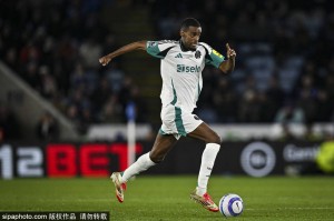 纽卡斯尔客场战平布莱顿:伊萨克点球救主,明特赫反戈一击 纽卡斯尔客场战平布莱顿:伊萨克点球救主,明特赫反戈一击