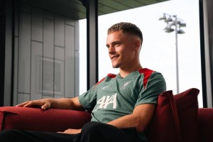 英超杀疯了！25年夏窗至今引援前十：1.25亿维尔茨断层&英超占8席