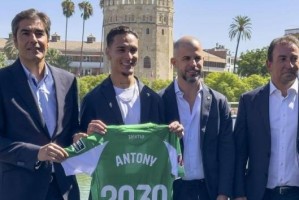 曼联有50%二转!世体:安东尼初始解约金5000万欧,最高6000万欧 曼联有50%二转!世体:安东尼初始解约金5000万欧,最高6000万欧