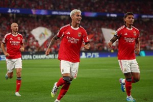 欧冠:2-3大冷门,5万人见证2球领先遭遇逆转,38年队史首胜诞生 欧冠:2-3大冷门,5万人见证2球领先遭遇逆转,38年队史首胜诞生