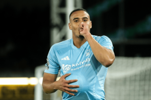 英超争五格局大乱：5队最高相差4分，大黑马5场仅1胜意外崩盘