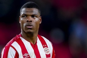 福勒建议邓弗里斯接受心理治疗，斯洛特的个人才华被忽视