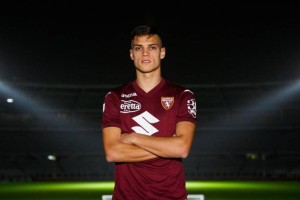 曼城双喜临门！哈兰德复出在即，金球先生回归训练场！