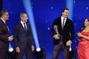 欧冠抽签出炉!拜仁遭冠军围剿!巴黎死亡之组!具体对阵情况如下 欧冠抽签出炉!拜仁遭冠军围剿!巴黎死亡之组!具体对阵情况如下