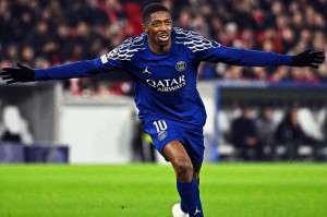 登贝莱金球奖夺冠已成定局，多项优势巩固领先地位