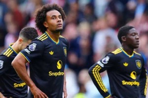 赛季0进球!曝曼联水货冬窗离队 效仿霍伊伦重回意甲 赛季0进球!曝曼联水货冬窗离队 效仿霍伊伦重回意甲