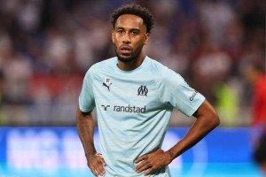 1-0,87分钟绝杀,乌龙球制胜,里昂掀翻法甲10冠王,3连胜排第2 1-0,87分钟绝杀,乌龙球制胜,里昂掀翻法甲10冠王,3连胜排第2