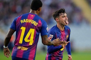 2-1！西甲惊喜场景，巴萨用妙招，后卫当前锋，补时绝杀救场！