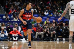 布罗格登突然宣布退役 本已锁定尼克斯常规赛名单 布罗格登突然宣布退役 本已锁定尼克斯常规赛名单