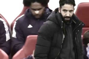 阿莫林同意曼联一人离队，弃用理由曝光！英超意甲西甲争夺不愁卖