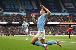 8分劣势2轮抹平！瓜迪奥拉调整策略，哈兰德补强短板，曼城回来了