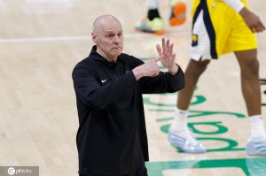 步行者将23号签+莫哈韦-金送至鹈鹕 换回明年首轮签 步行者将23号签+莫哈韦-金送至鹈鹕 换回明年首轮签