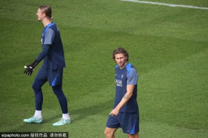 梅西与内马尔再度联手！法甲赛季首战，巴黎圣日耳曼如何撕开里尔防线？