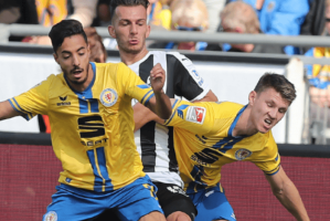 德甲:海登海姆VS埃沃斯堡 德甲:海登海姆VS埃沃斯堡