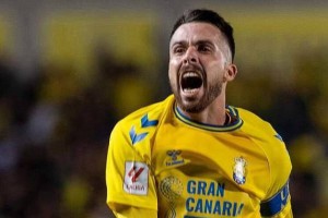 抗癌英雄!西甲前名将宣布成功复出:3年2次战胜病魔 全队欢庆 抗癌英雄!西甲前名将宣布成功复出:3年2次战胜病魔 全队欢庆